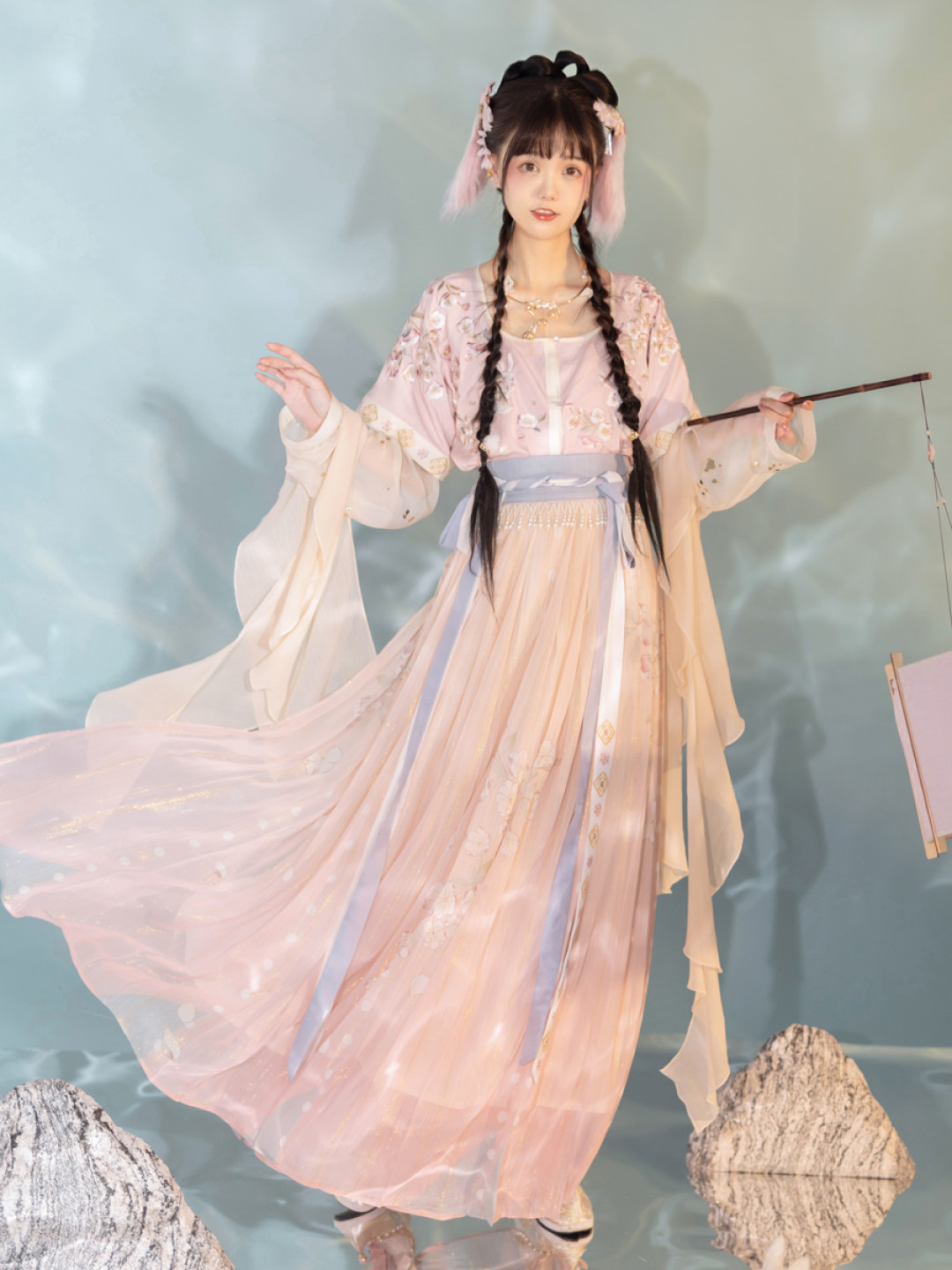 浪姐3成团夜“火龙果”造型💓谁更胜一筹?普通女孩怎样才能穿对粉色?