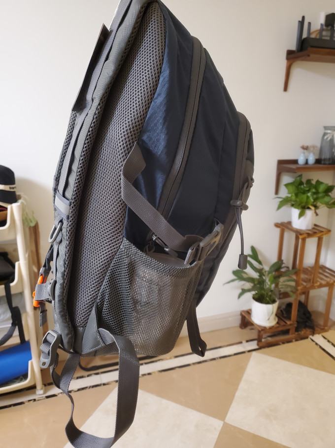 日高旅行背包
