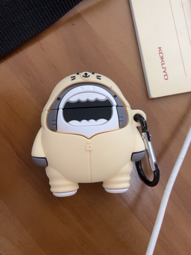 可可爱爱小鲨鱼耳机壳