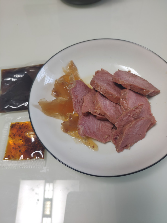 吕游腊肉腊肠