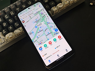 最便宜折叠屏MOTO razr 2022