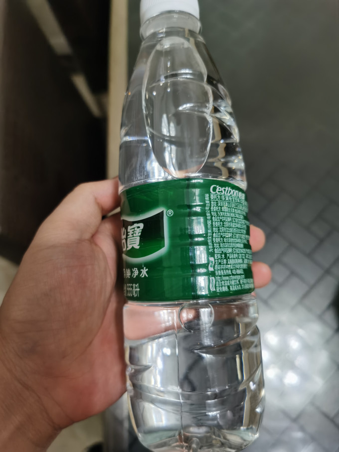 怡宝饮用水