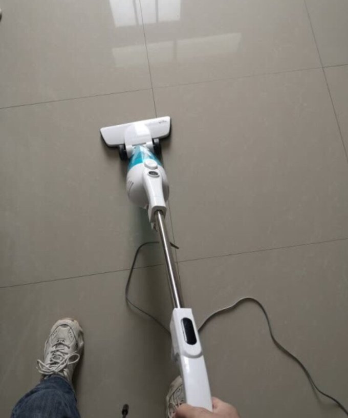 德尔玛吸尘器