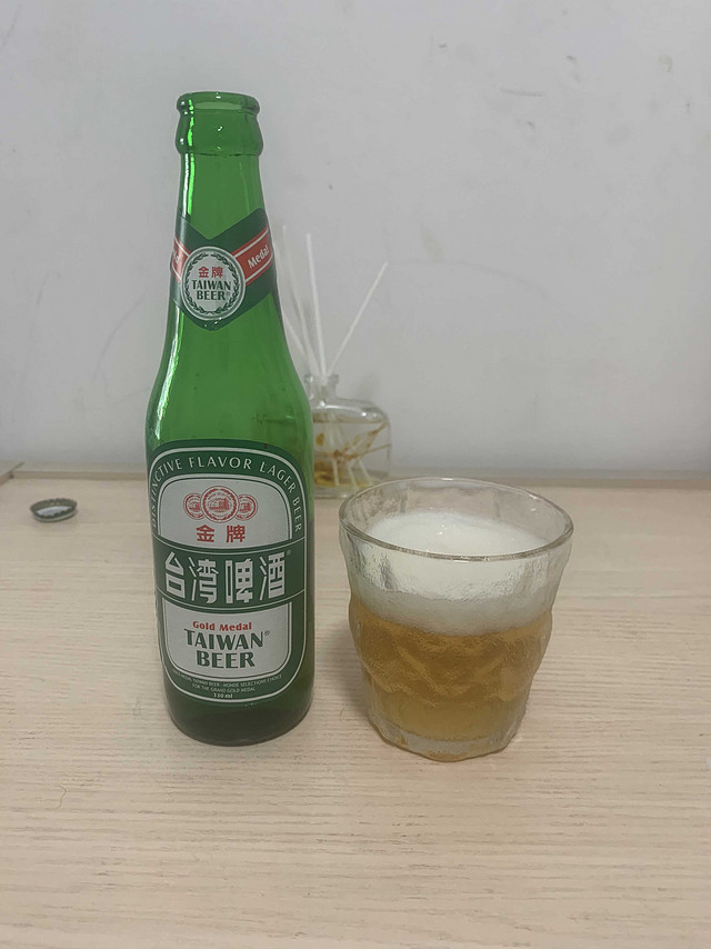 不谈别的，只说酒，屡获金奖的金牌台湾啤酒