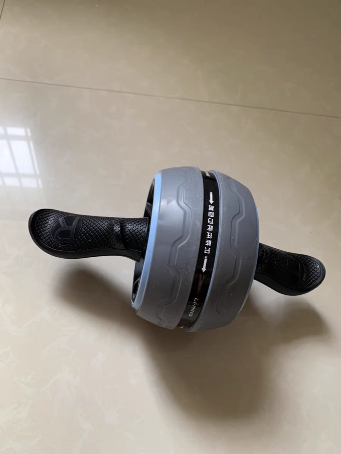 李宁健腹轮