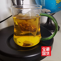 ​湿热粘腻的夏天，配上红豆薏米茶
