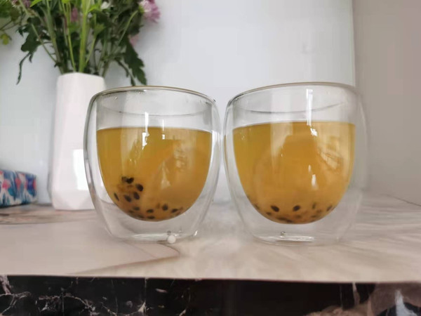
收到很满意，杯子是隔层的，即使是开水也