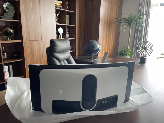 外星人显示器