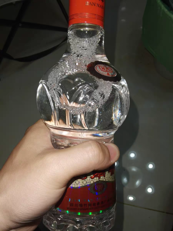 剑南春白酒