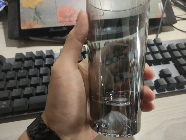 
首先我不是托！！ 其次可以看一下杯子的
