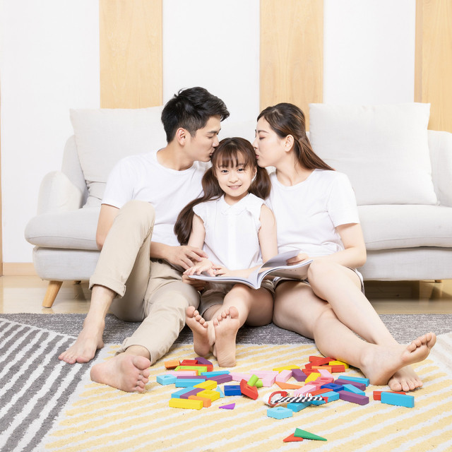 高性价比、高保费、低保额，99%宝妈选择君龙人寿大黄蜂7号少儿住院津贴险（长期版）！