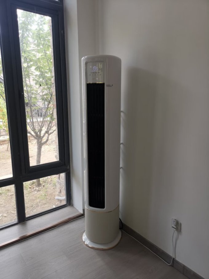 华凌立柜式空调怎么样 外形外观:美观.冷暖效果:致冷..._什么值得买