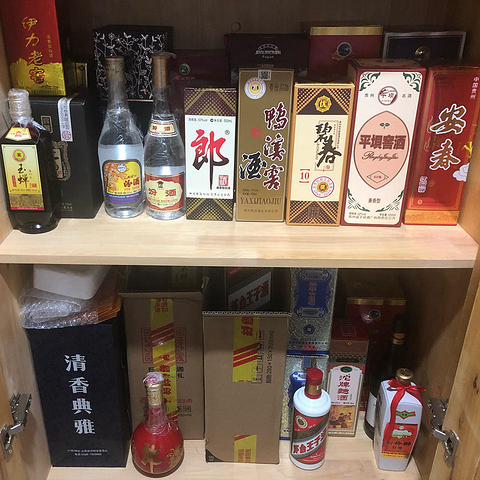 长辈爱喝酱香酒，选这8款准没错，别看便宜又普通，酱味却很足