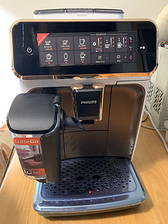 飞利浦全自动带奶泡系统咖啡机