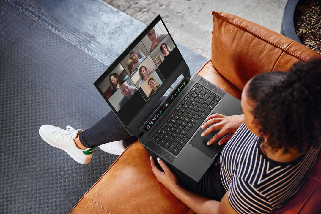 进军笔记本市场:美商海盗船推出 VOYAGER a1600 AMD Advantage Edition 游戏本