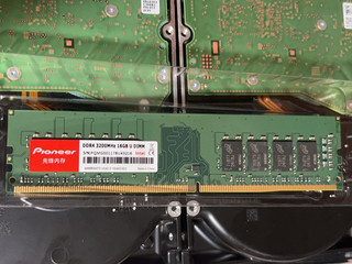 内存条-先锋tw的镁光16G DDR4