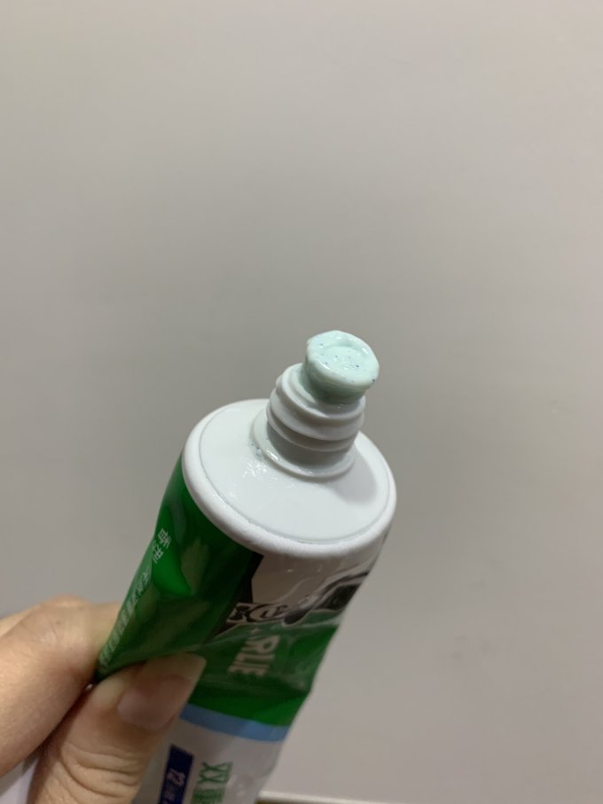 好来牙膏