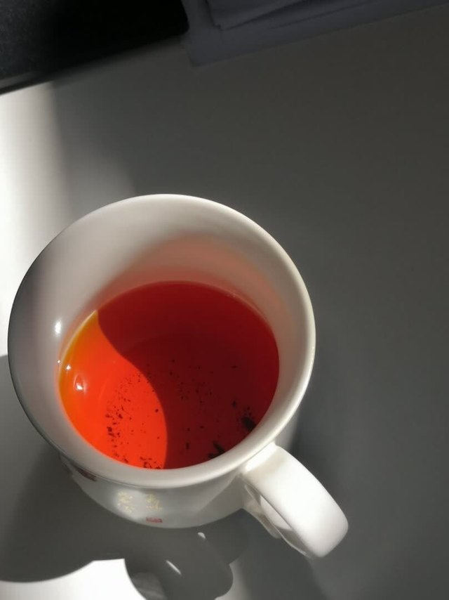当口粮茶买的，香气不算突出但很纯正柔和，