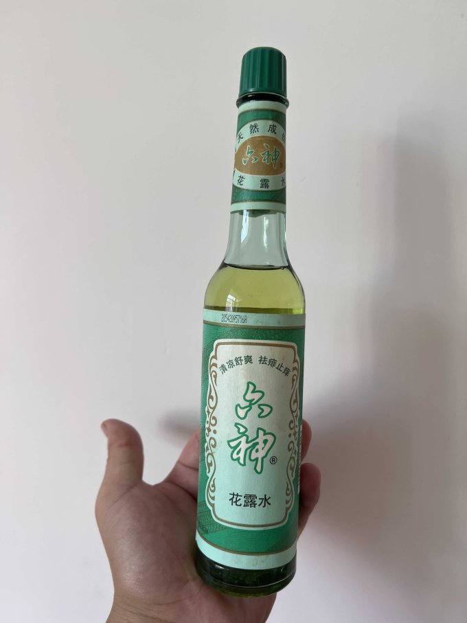 六神驱蚊花露水