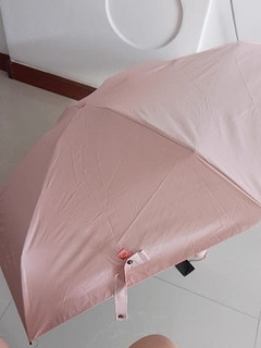 包包中必备的晴雨伞，一伞两用，性价比高