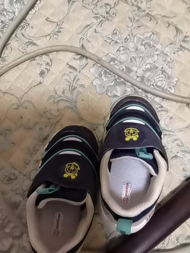 挺舒服的，宝宝很喜欢呢！！！颜色也比较可
