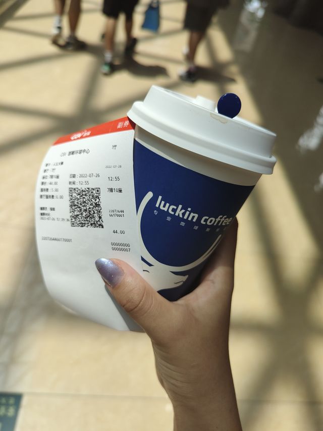 谁不喜欢0脂0脂肪的瑞幸咖啡了☕️