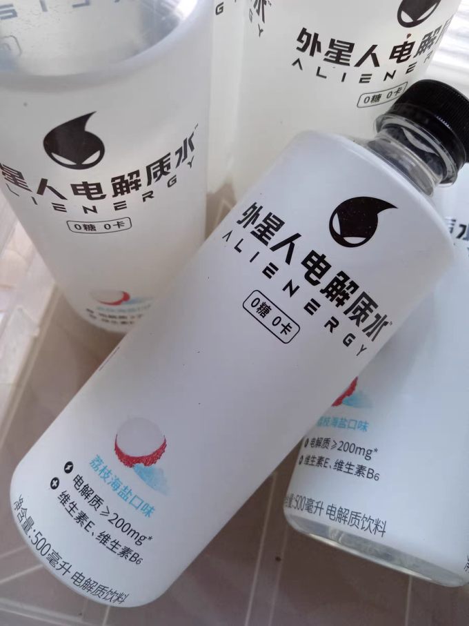 元气森林起泡饮用水