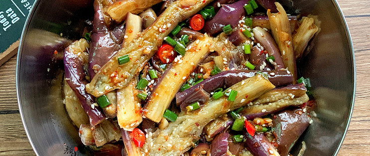 这蔬菜全身都是宝，5元一斤，简单拌一拌，开胃又下饭