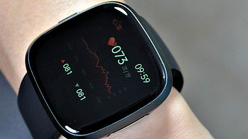 DiDo血压智能手表，定频技术精准记录心电图，关爱你的心率日常