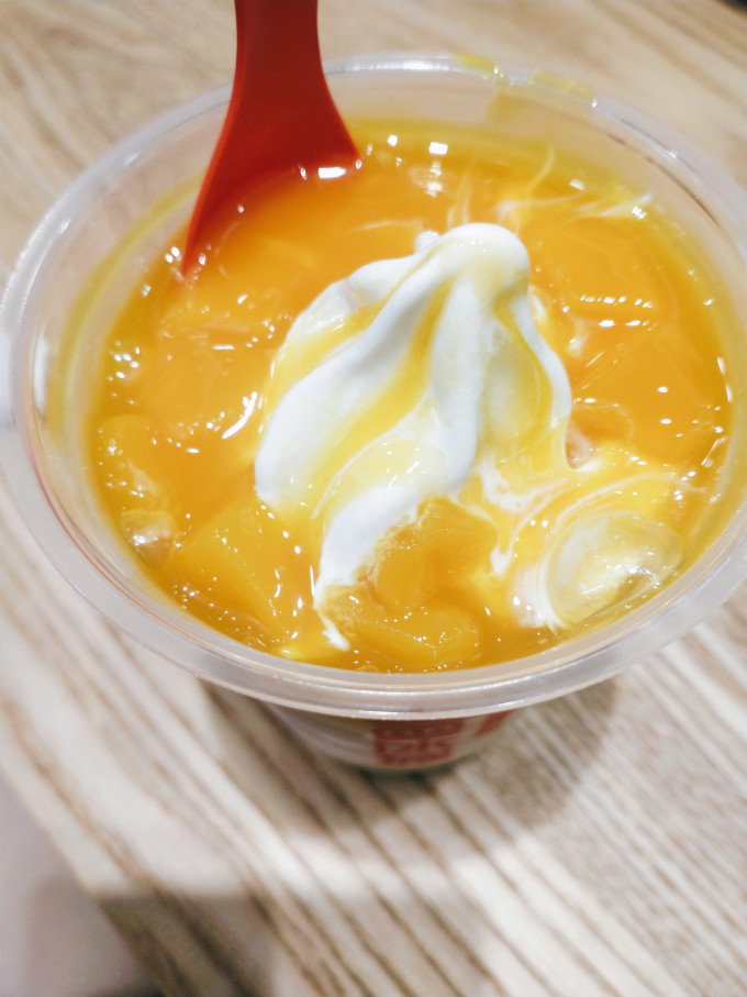 蜜雪冰城冰淇淋/雪糕怎么样 六块钱的芒果圣代你爱不爱_什么值得买