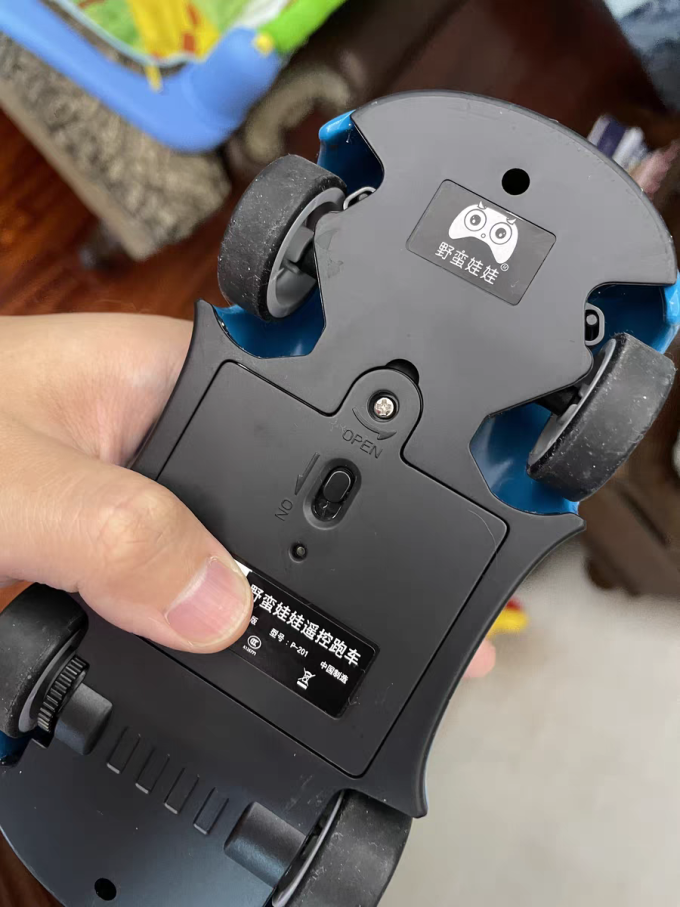 野蛮娃娃汽车模型