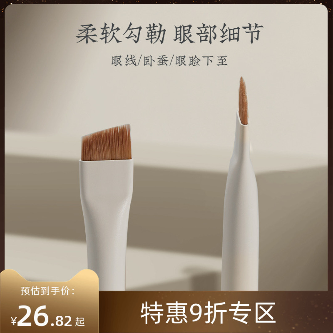 迪丽热巴凭啥被称作“红毯天花板”?她到底有啥魅力?看完这几个妆容,我悟了!