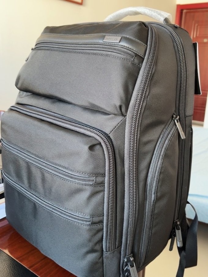 horizon男士双肩包怎么样 实体店看到了,趁有活动拿下,很._什么值得买