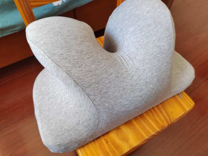 米乔人体工学靠垫靠枕