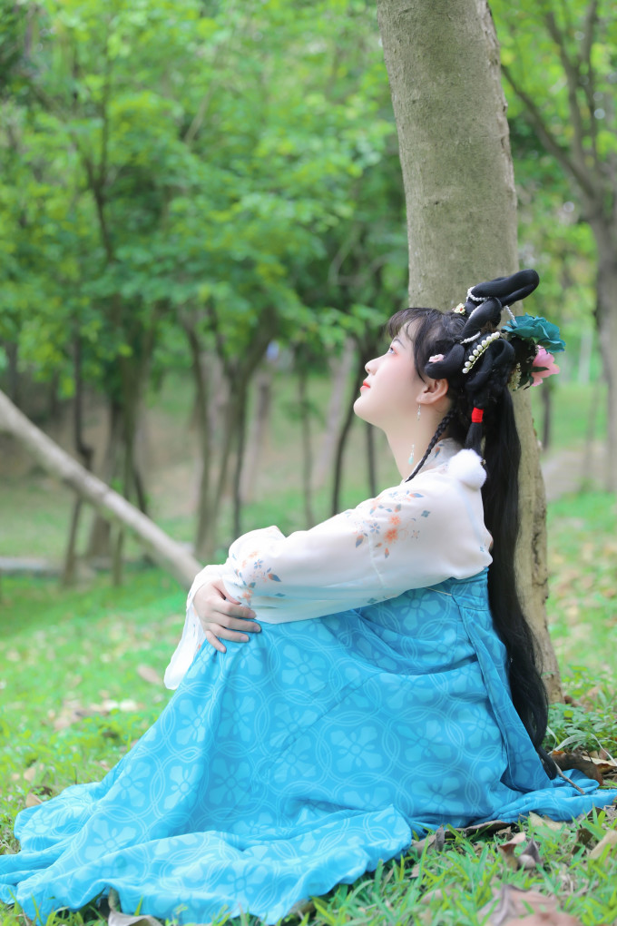 轻汉坊汉服