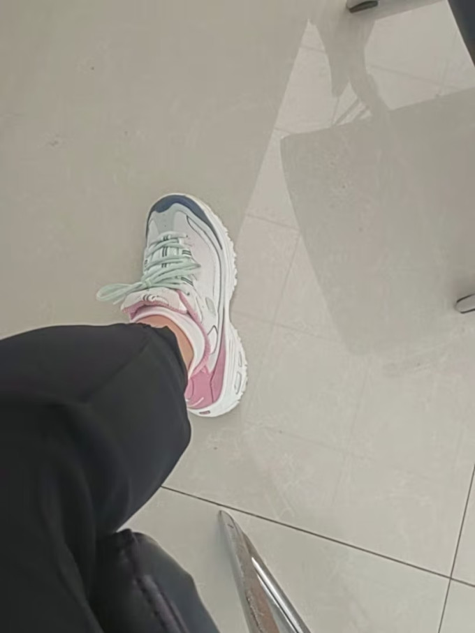 斯凯奇男士休闲鞋