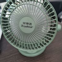 夏日办公室必备小风扇