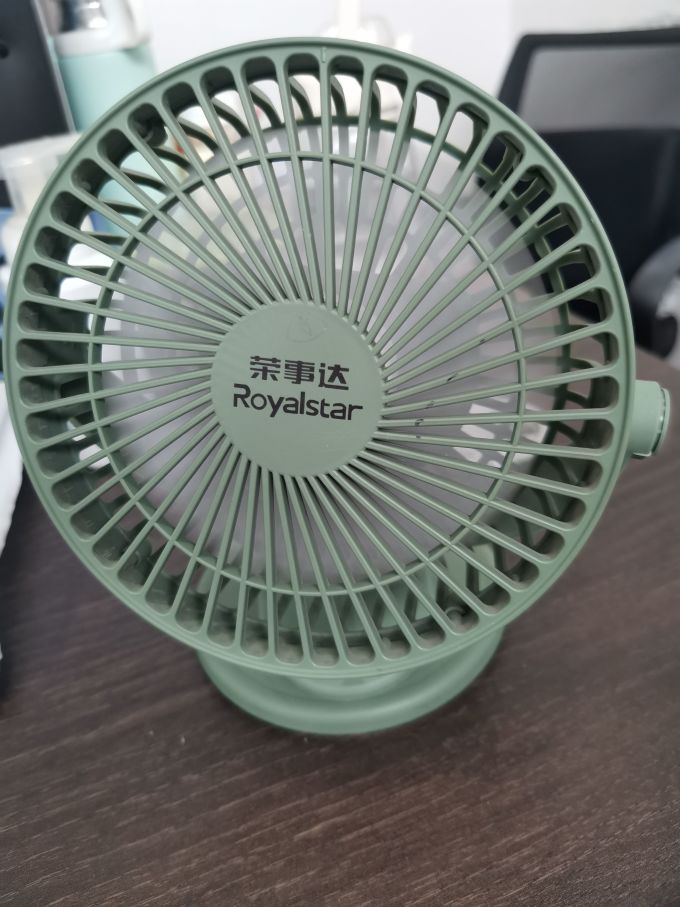 荣事达电风扇