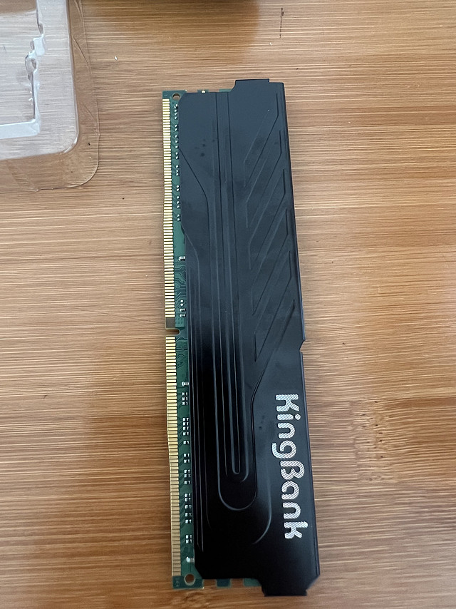 便宜量足的金百达DDR4内存