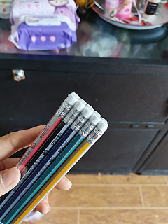 颜值实力都在线的铅笔