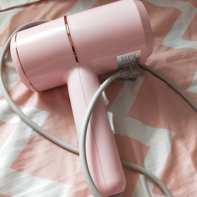 风大又静音的小功率吹风机简直是住宿神器