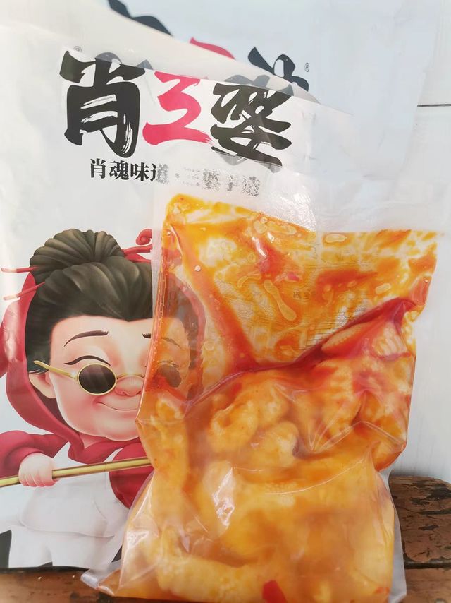 酸酸辣辣的无骨鸡爪！