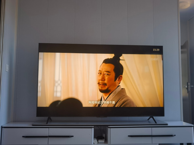 雷鸟液晶电视