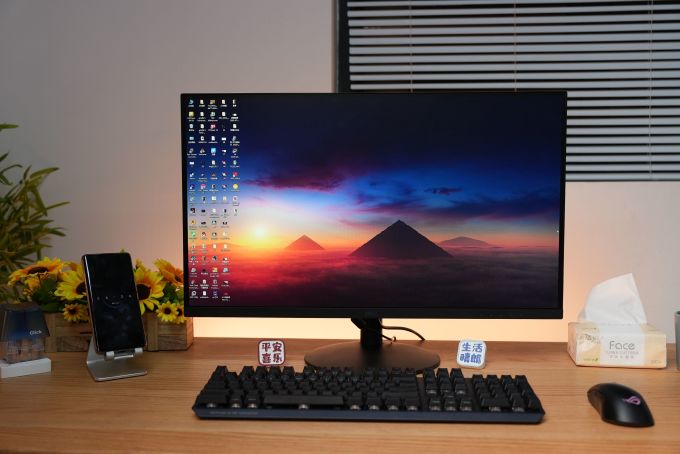 惠科显示器