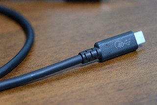 传输高效又稳定，菲伯尔USB4线材体验