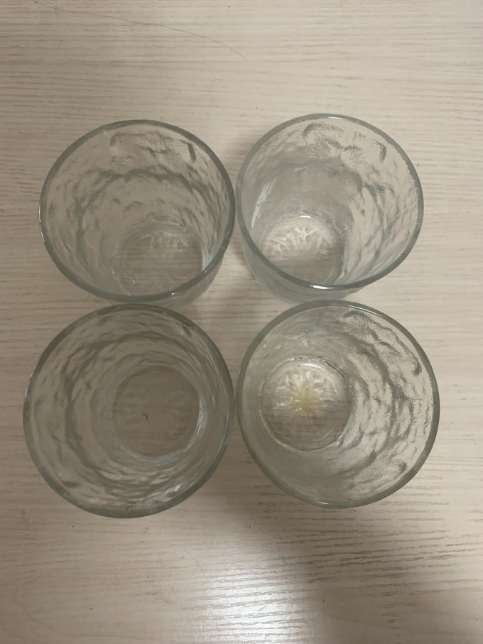 玻璃杯