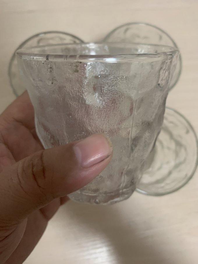 玻璃杯