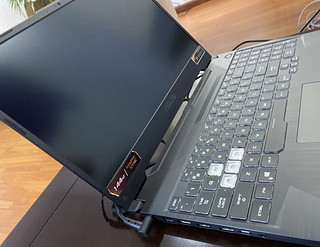 华硕天选2 15.6英寸游戏笔记本电脑