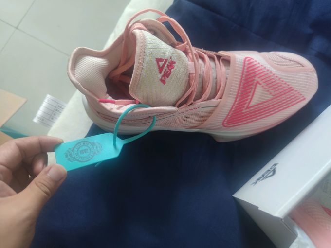匹克篮球鞋