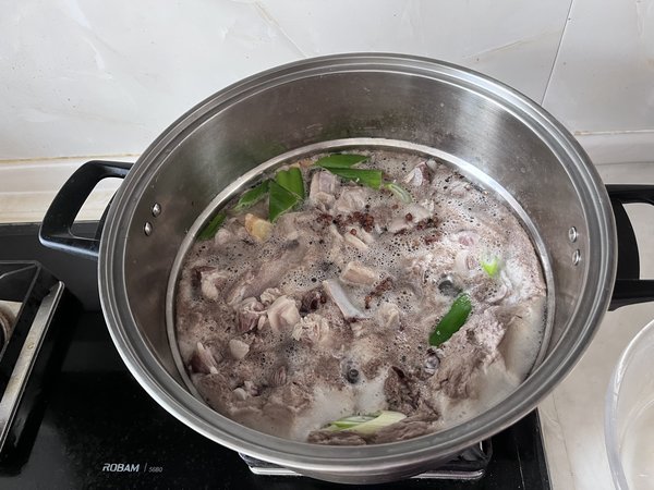 厨房小白首战羊排手抓饭告捷，你也来试试